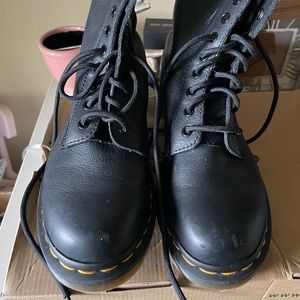 Dr. Marten Pascal Virginia Mono